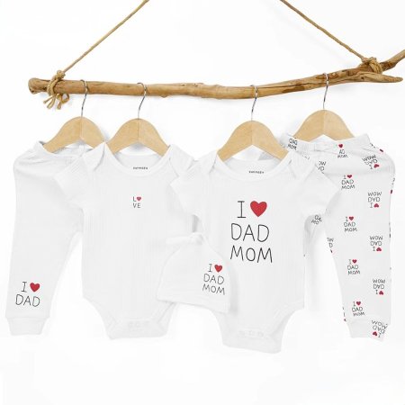 مجموعة طقمين بيبي 5 قطع love mom +dad