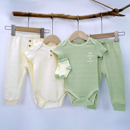 مجموعة طقمين بيبي 5 قطع فستقي وبيج