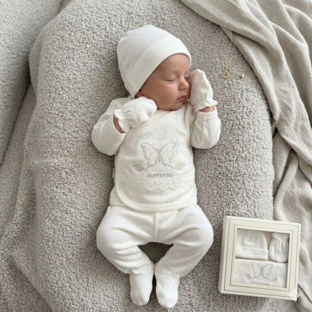 بوكس طقم بيبي 5 قطع فراشة أبيض