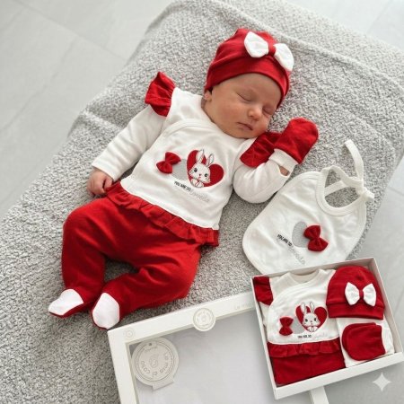 بوكس طقم بيبي 5 قطع ارنوبة