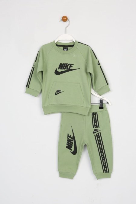 بدلة Nike  - الأخضر <br> <span class='text-color-warm'>نفدت الكمية</span>